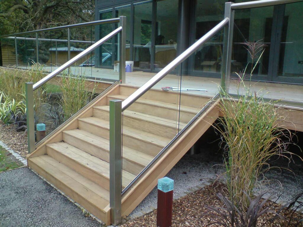 premium glass porch railing