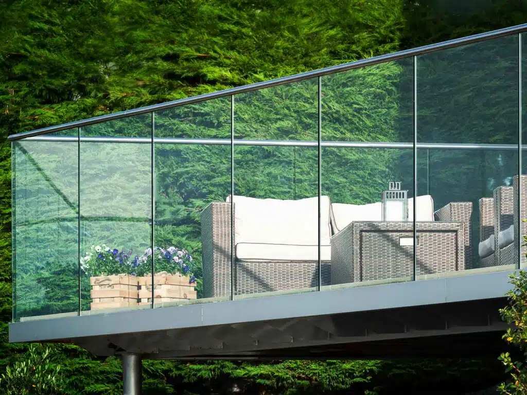 balcony-glass-railings