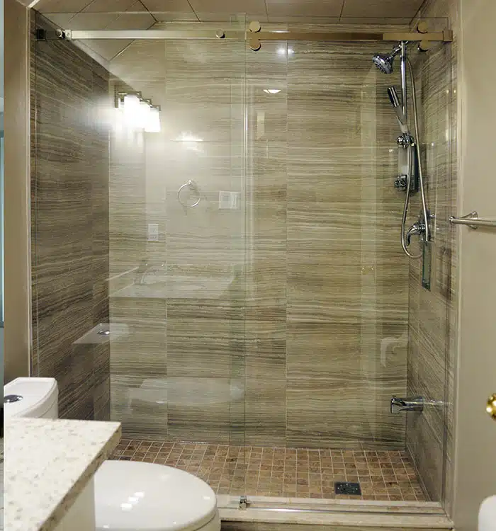 Inline-Slider shower door