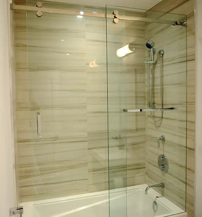 Tub-Slider shower glass