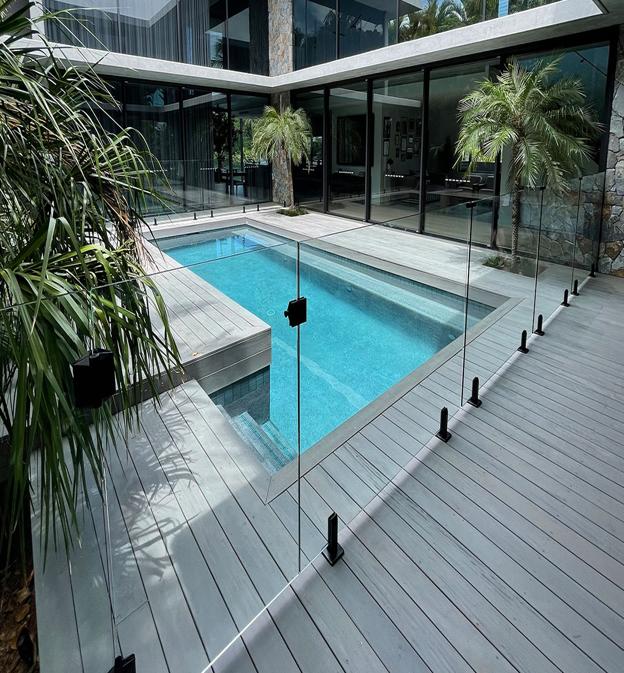 glass pool gate